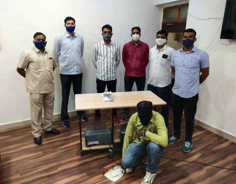 गावठी पिस्टल (कट्टा) घेऊन फिरणारा स्थानिक गुन्हे शाखेकडून गजाआड...