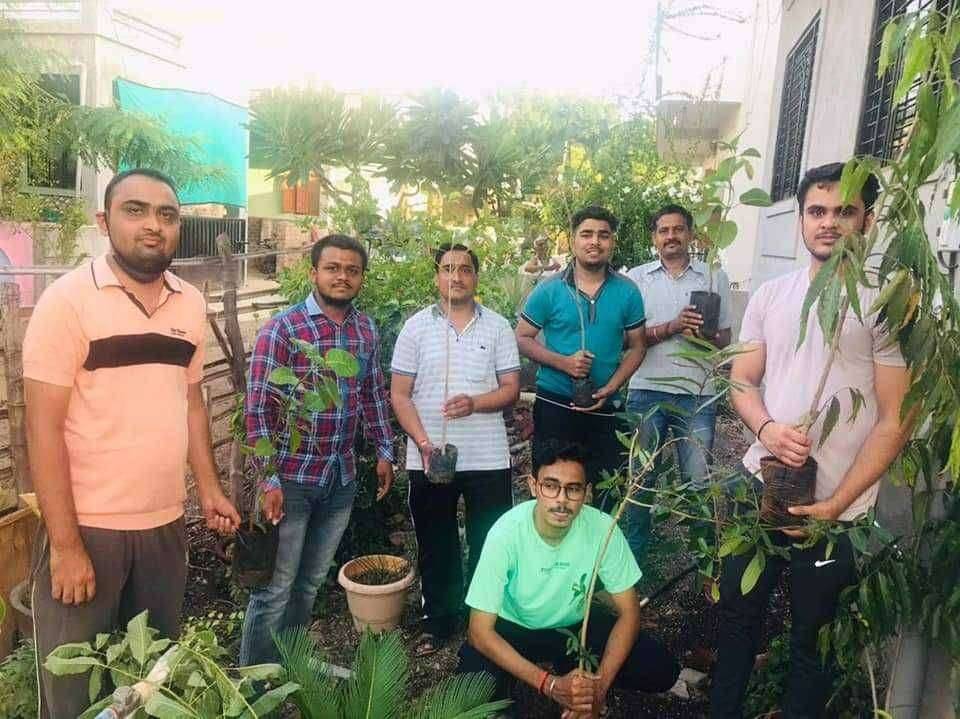 ?️ अमळनेर कट्टा.... छत्रपती सेनेतर्फे वृक्षारोपण कार्यक्रम संपन्न....