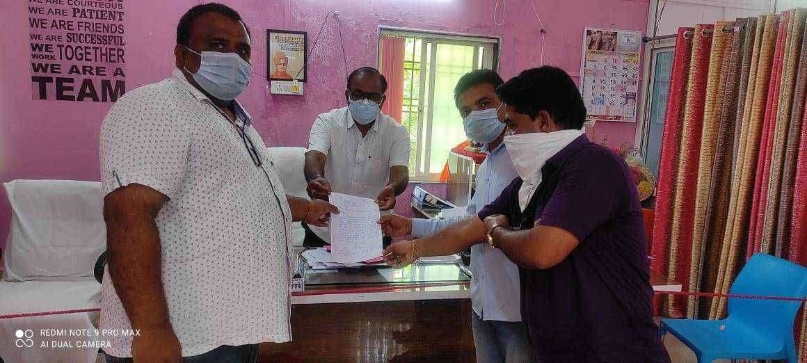 वॉर्डनिहाय लसीकरण सुरू करण्याची मागणी