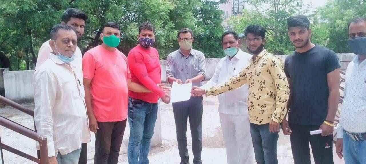 साहित्यरत्न अण्णाभाऊ साठे नागरी दलित वस्ती सुधार योजनेंतर्गत खालील नमूद कामे होणे बाबतफैजपूर मुख्याधिकारी यांना निवेदन 