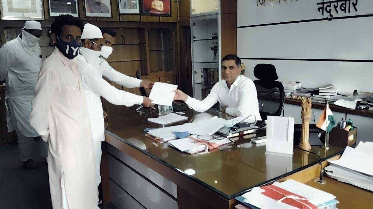 प्रदेश अध्यक्ष व खा. सैय्यद इम्तियाज जलील व कार्याध्यक्ष डॉ. अब्दुल गफ्फार कादरी यांच्या नेत्रूत्वा खाली तहसीलदार, उप विभागीय अधिकारी, व जिल्हाधिकारी यांना एकच वेळी निवेदन देण्यात आले