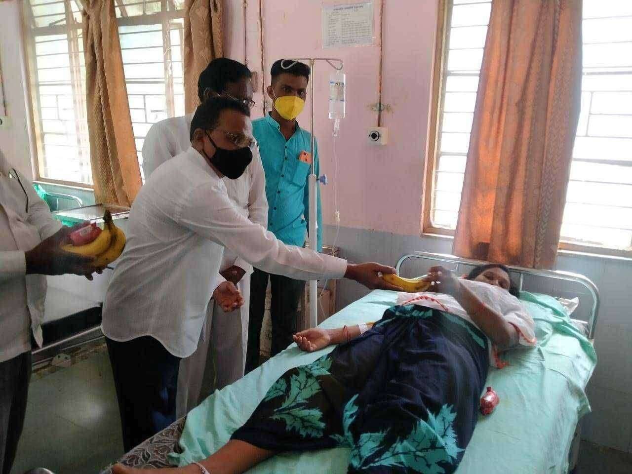 कोरपणा येथे श्री.राहुल गांधी यांच्या जन्मदिवस उत्साहात साजरा