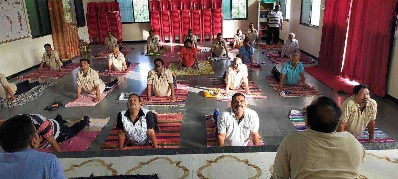 श्री विठ्ठल रुक्मिणी योग प्राणायाम संस्थेच्यावतीने जागतिक योग दिन साजरा