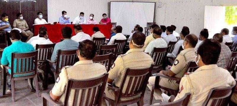 आषाढी वारी प्रतिकात्मक स्वरुपात करण्यात येणार परवानगी असलेल्या पालखी सोहळ्यांनाच पंढरपूरात प्रवेश प्रांताधिकारी-सचिन ढोले