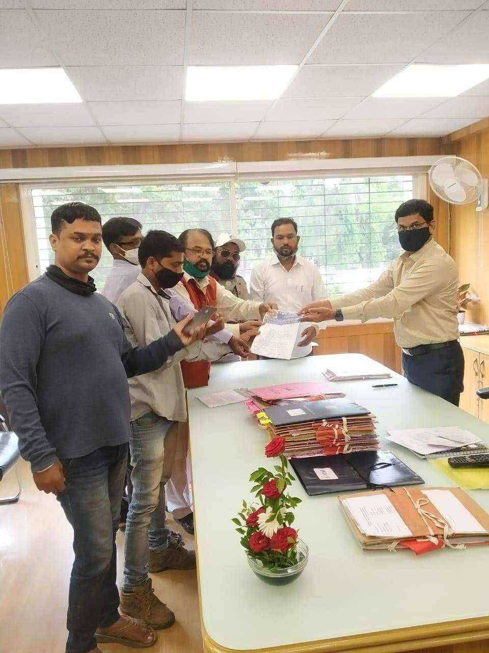 ओझर विमानतळास कर्मवीर दादासाहेब गायकवाड यांचे नाव द्या. राष्ट्रीय दलित पॅथंर ची विभागीय आयुक्त यांचेकडे निवेदनद्वारे मागणी