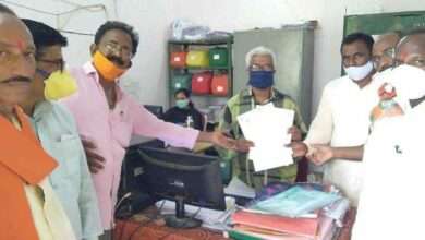 गडचांदूर न.प.मुख्याधिकाऱ्यांना निलंबित करा.नगरसेवक डोहे यांची मागणी खाजगी एजंसीला नियमबाह्य पीएमसी देवून भ्रष्टाचाराचा केल्याचा आरोप. दिलेली पीएमसी रद्द करा, थेट मुख्यमंत्री तथा नगर विकास मंत्रांना तहसीलदार मार्फत निवेदन.