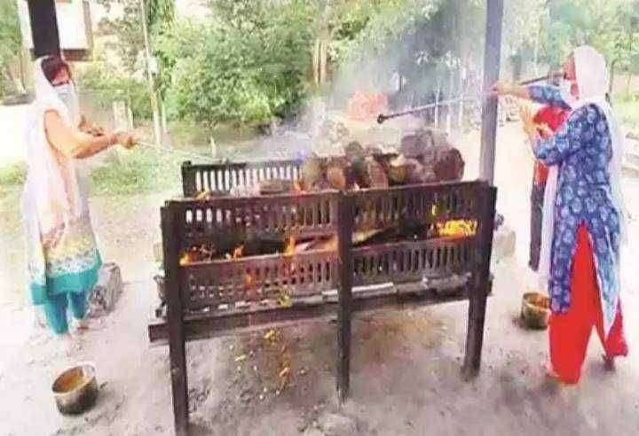 सिडको एन 3 येथे वृद्धाच्या पार्थिवास कन्या व सूनेने दिला मुखाग्नी