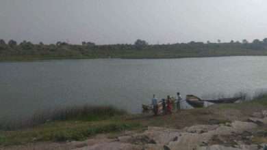 गांधीनगर नदी घाटावर पुलाची निर्मिती करा! ग्रामस्थांची मागणी