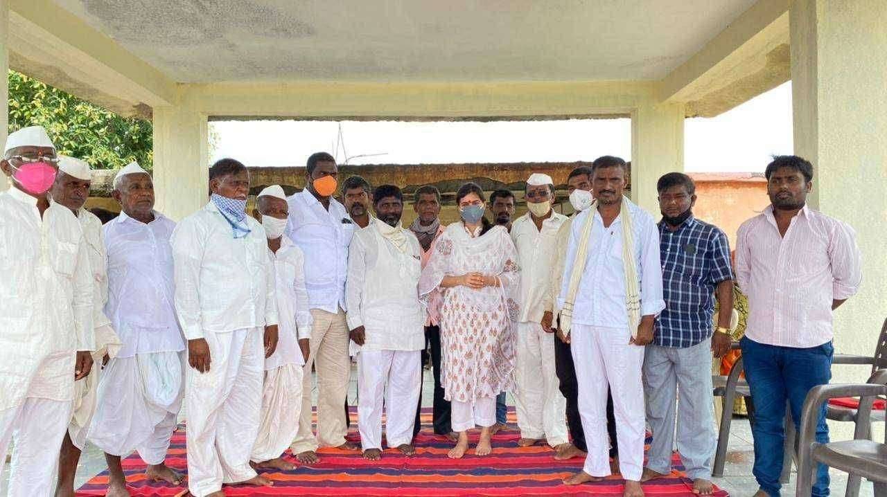 चाकाटी येथील महादेव मंदिर सभामंडपाचे कु.अंकिता हर्षवर्धनजी पाटील यांच्या हस्ते लोकार्पण संपन्न