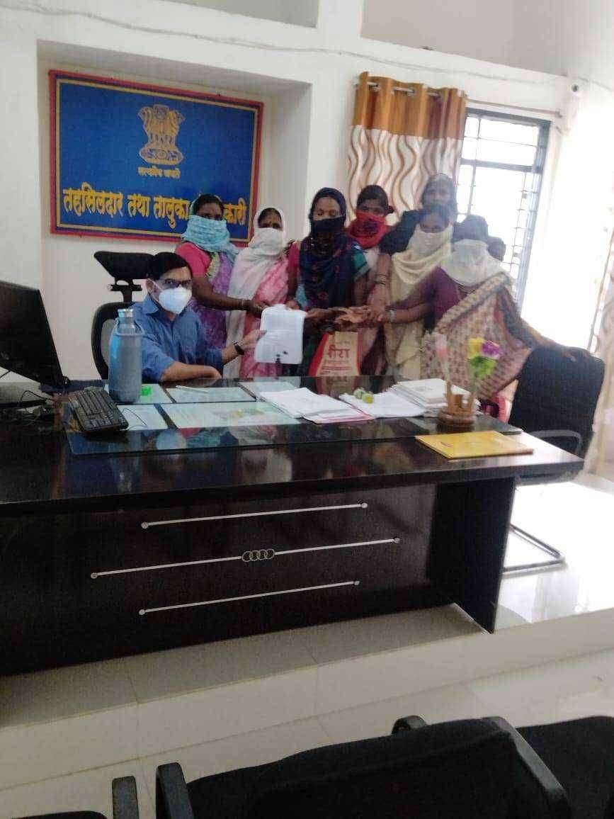 कन्हागाव यतील बचत गटाची फसवणूक दोषींवर कारवाईची मागणी