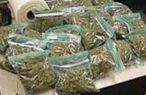 अमळनेर येथील गांजा मागील गंजलेलं खाऊगिरी कारण.घोडेवाला,मार्केट,गांजा आणि खा..!चा चौकोन..पो नि जयपाल हिरे यांची कामगिरी उत्कृष्टच पण...हे आहेत "अंधारातील" काही विषय