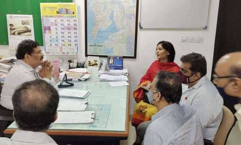 मालाड- स्काय वाॅक बंद करा नाहीतर आंदोलना सामोरे जा--सौ.करुणा धनंजय मुंडे