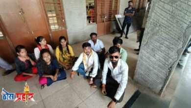 खा.शि.च्या प्रतापचे अजून काही "प्रताप".. महाविद्यालयाच्या नापास विद्यार्थ्यांचे प्रकरण चिघळले.. युवा सेनेनेचे महाविद्यालयात आंदोलन...