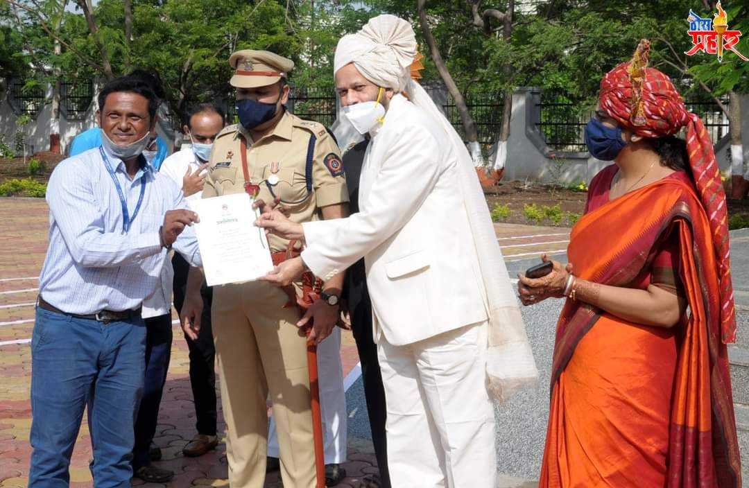 पालकमंत्री अॅड. के. सी. पाडवी यांच्या हस्ते मुख्य शासकीय ध्वजारोहण