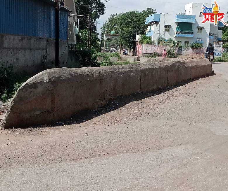 सावद्यात पिर मंजनशाहा दर्गा व पंजाब बँक जवळ नवीन वळण रस्त्याचे काम निकृष्ट दर्जाचे...!