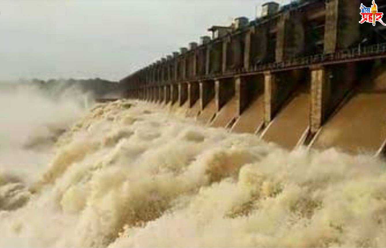 हतनूर धरणाचे 14 दरवाजे पूर्ण उघडले..नागरिकांना सतर्कतेचा इशारा...