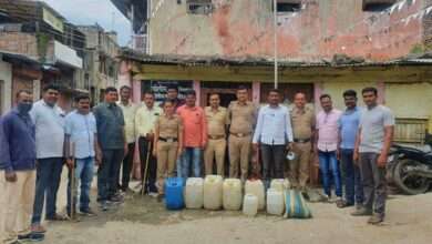 विहामांडवा येथे 202 लिटर हातभट्टी दारु जप्त