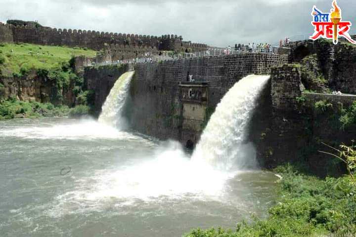 नळदुर्ग:-नर मादी धबधबा सुरू,पर्यटकांची गर्दी