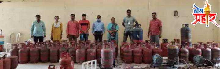 घरगुती सिलेंडरचा काळाबाजार करणाऱ्यांवर पोलिसांची कारवाई; लाखोंचा मुद्देमाल जप्त
