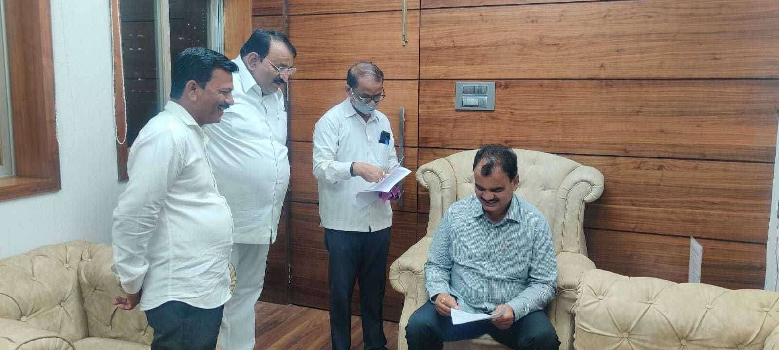 पंढरपूर तालुक्यातील एमआयडीसीसाठी नागेश फाटे आग्रही उद्योगमंत्री तटकरे आणि पालकमंत्री भरणे यांना साकडे