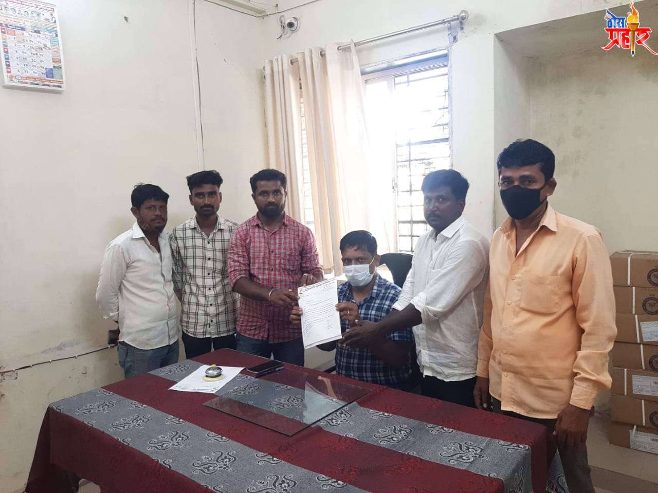 सिना नदीवरील वागे गव्हाण चा बंधारा फुटून शेतकऱ्यांचे जमिनी वाहुन गेल्या भरपाई देन्याची मागणी बंधारा सलग दुसऱ्या वर्षी फुटला