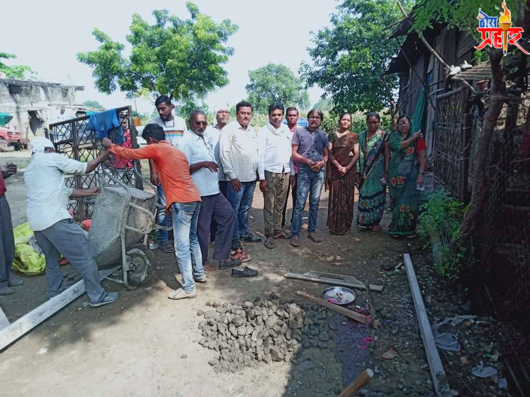 खिर्डी खुर्द येथील कोरोना अभावी रखडलेल्या कामाला सुरुवात