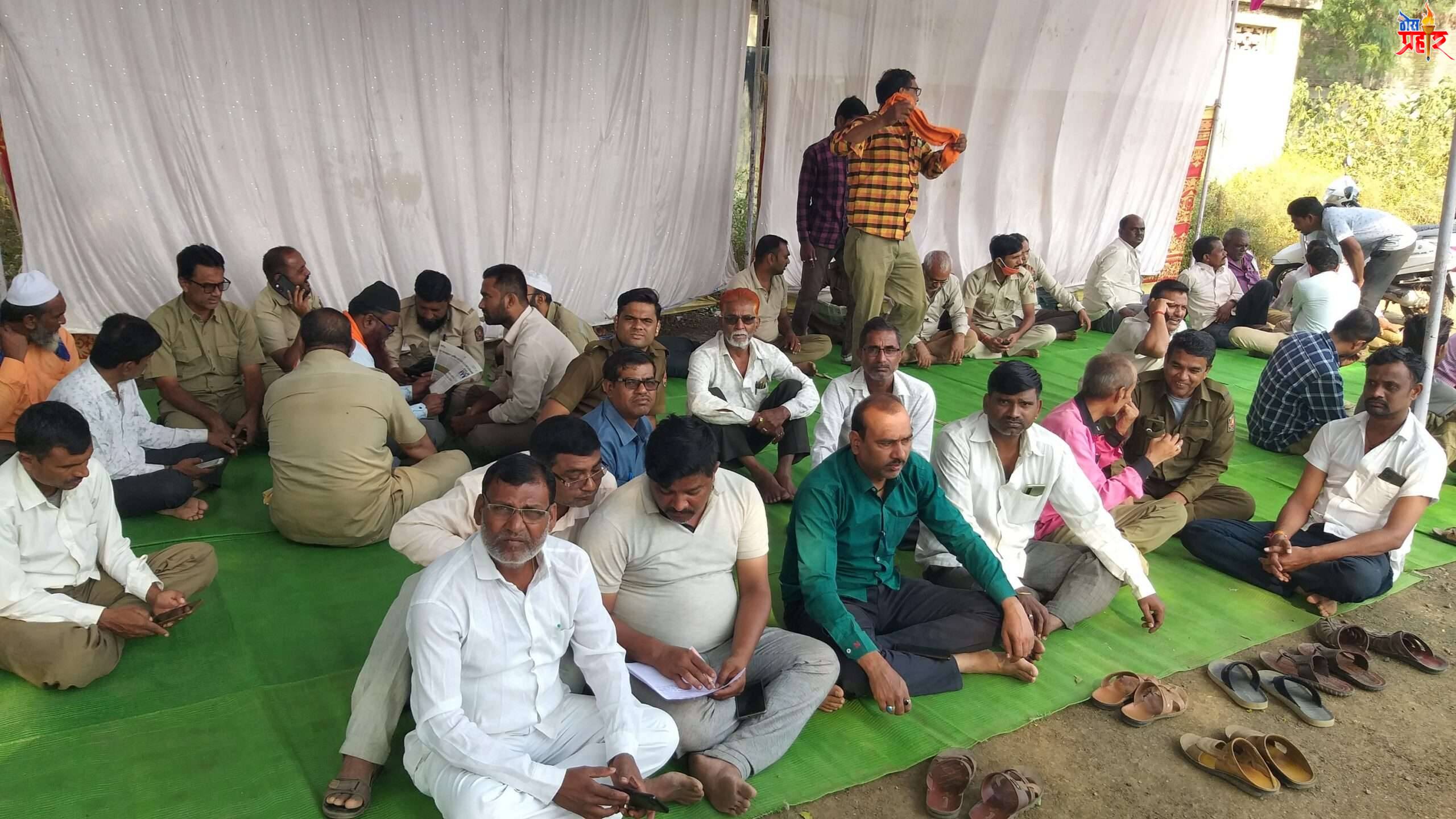 एस. टी. कामगारांच्या आर्थिक व महत्वाच्या प्रश्नांच्या सोडवणुकीसाठी बेमुदत उपोषण