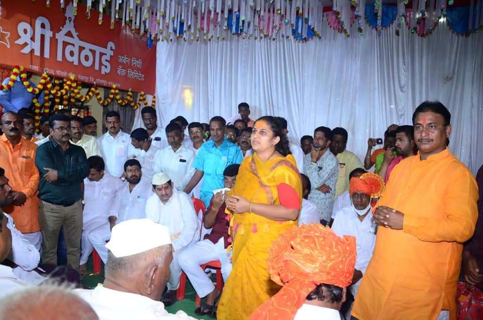 पंढरपूर परिसरातील व्यवसाय करू इच्छिणाऱ्या सर्वांनाच मदत करण्यासाठी श्री विठाई अर्बन निधी बँकेची सुरुवात मनसे नेते दिलीप धोत्रे