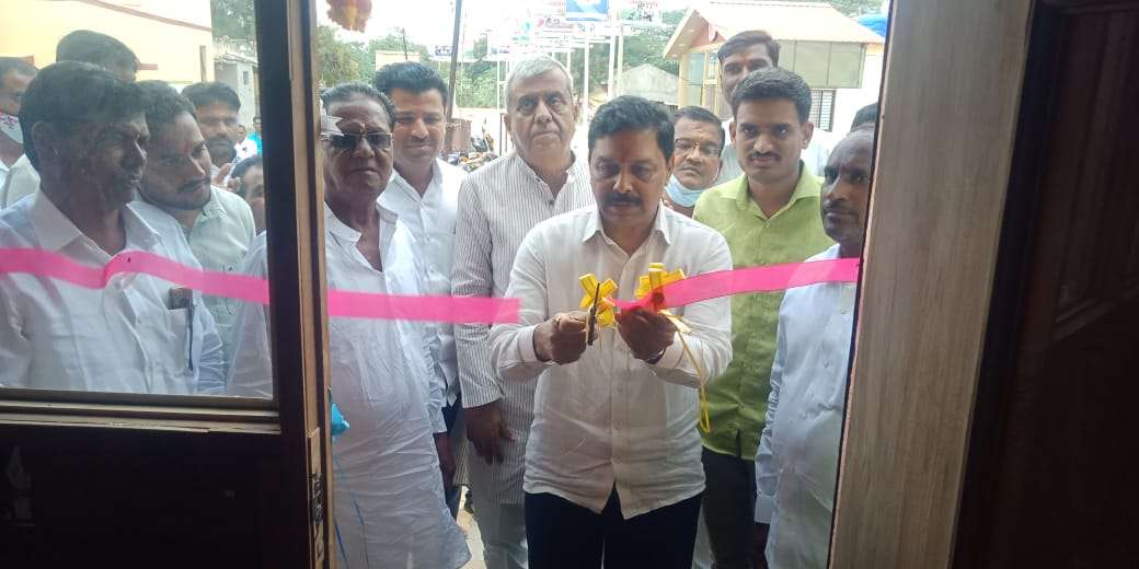 वाघोली येथे दत्तक्रुपा क्रुषीप्रोड्युसर कंपनीच्या दुसऱ्या शाखा कार्यालयाचे उदघाटन थाटात संपन्न ?