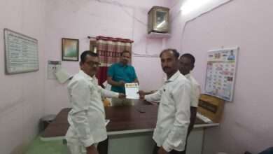 प्रहार संघटनेचे पारोळा गट विकास अधिकारी ना साकडे