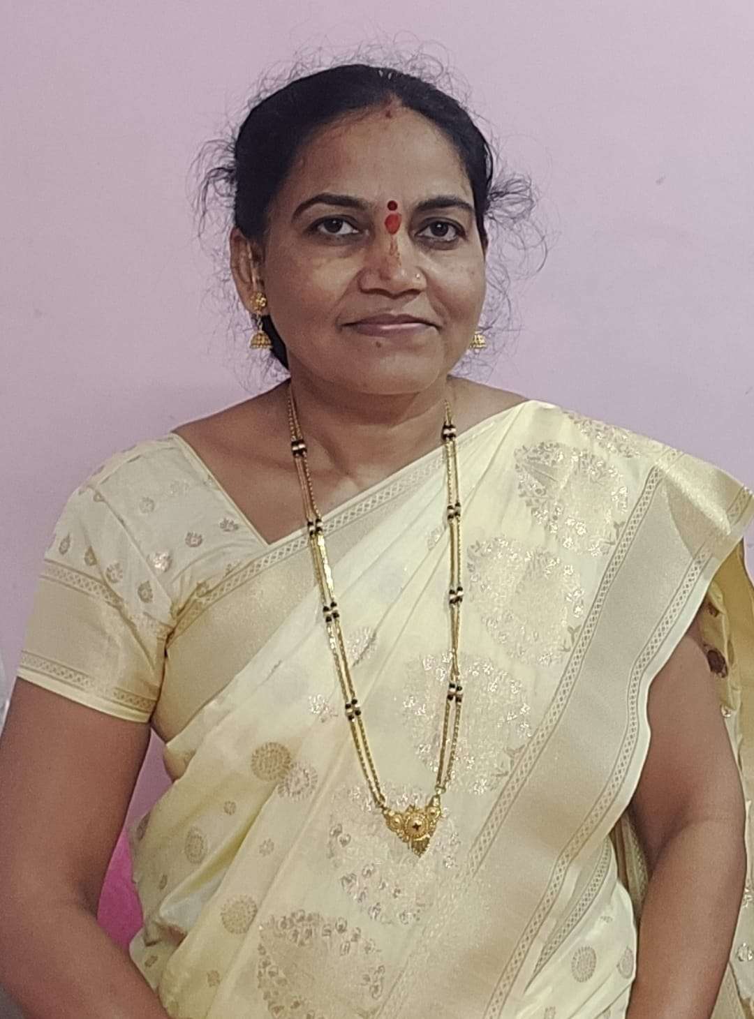 नाळीद जि. प. प्राथमिक शाळाच्या शिक्षिका सौ. अंजना नामदेव बहिरम यांना समता शिक्षक परिषदेचा जिल्ह्यास्तरीय 'गुणवंत शिक्षक' पुरस्कार जाहीर