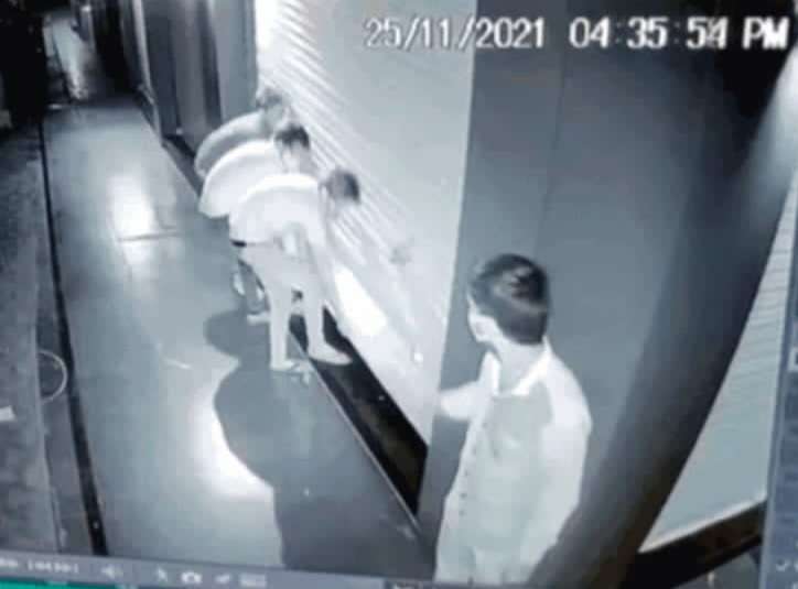 बापरे..एकाच रात्री 5 मेडिकल दुकानात चोरी..!नाशिक मध्ये भीतीचे वातावरण..