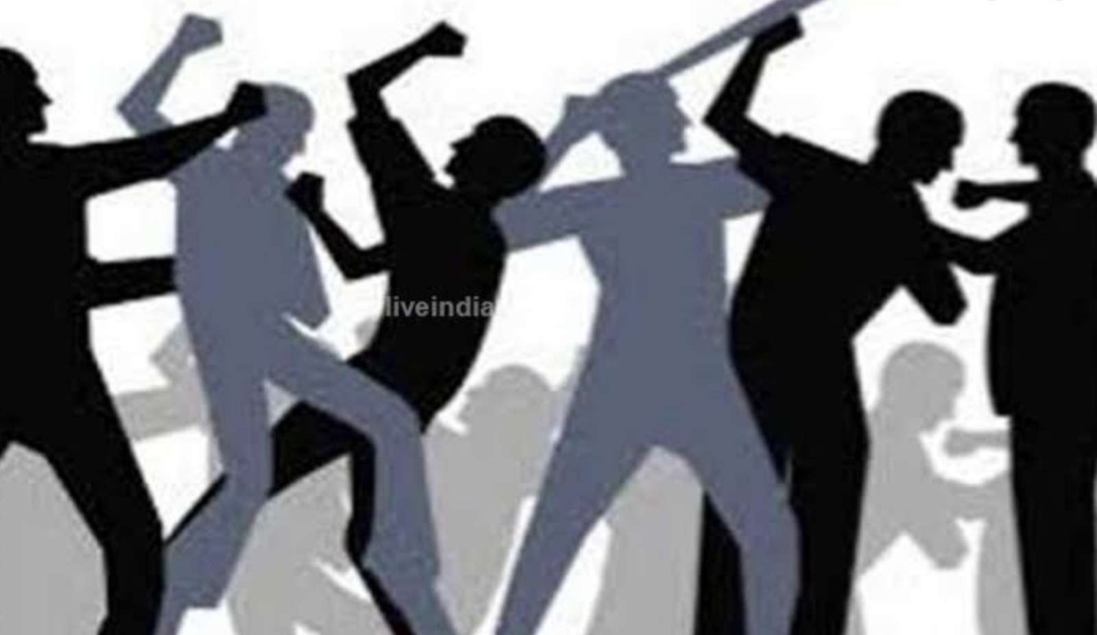 अमळनेर:सरपंचासह 11 जणांवर दंगलीचा गुन्हा दाखल... लोण खु गावात तणाव पूर्ण शांतता...