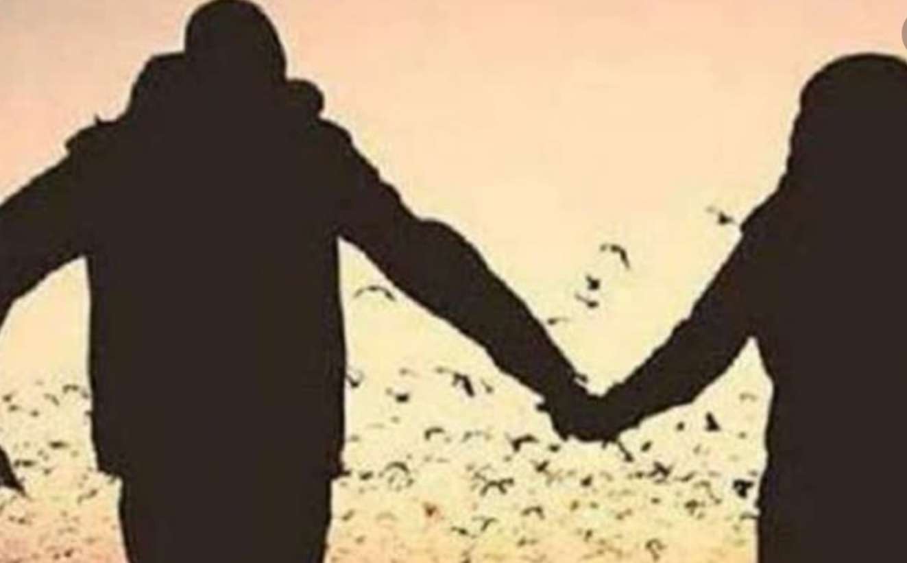 अमळनेर: प्रेमी युगुल प्रकरण...पोलीस ठाण्यात अपहरण व चोरीचा गुन्हा दाखल..