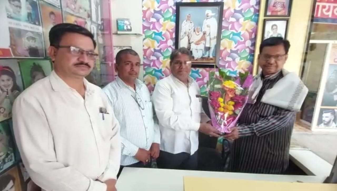 अमळनेर: अ. भा. माळी महासंघाच्या राष्ट्रीय अध्यक्षपदी विलासराव पाटील यांची निवड झाल्याबद्दल अमळनेरला सत्कार