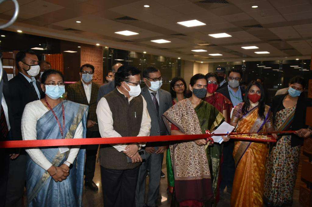 केंद्रीय आरोग्य आणि कुटुंब कल्याण राज्यमंत्री भारती पवार यांनी भूषवले जागतिक एड्स दिन कार्यक्रमाचे अध्यक्षपद