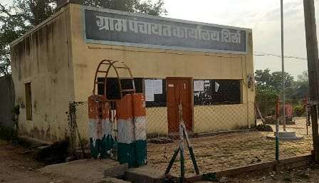 ग्रा.पं. मासिक सभेत घमासान..महिला सरपंचास सदस्याने केली जातीवाचक शिवीगाळ ; ऍट्रासिटी चा गुन्हा दाखल