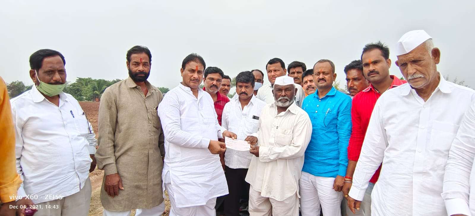 नुकसानग्रस्त शेतकऱ्यांना दोन दिवसात मदत न मिळाल्यास राज्यभरात खळखट्याक.