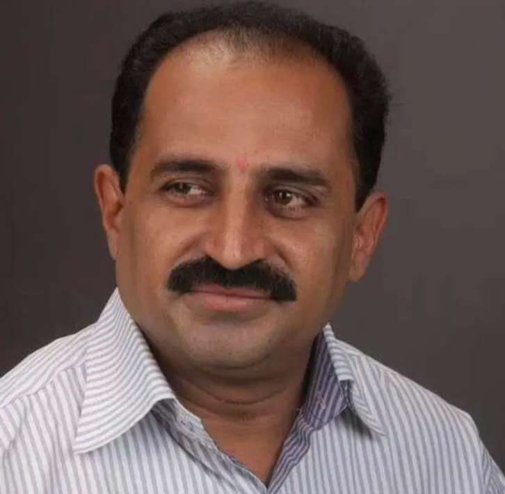 अमळनेर: प्रा शशिकांत पाटील यांच्या शोध निंबधाला बेस्ट पेपर अवॉर्ड..!