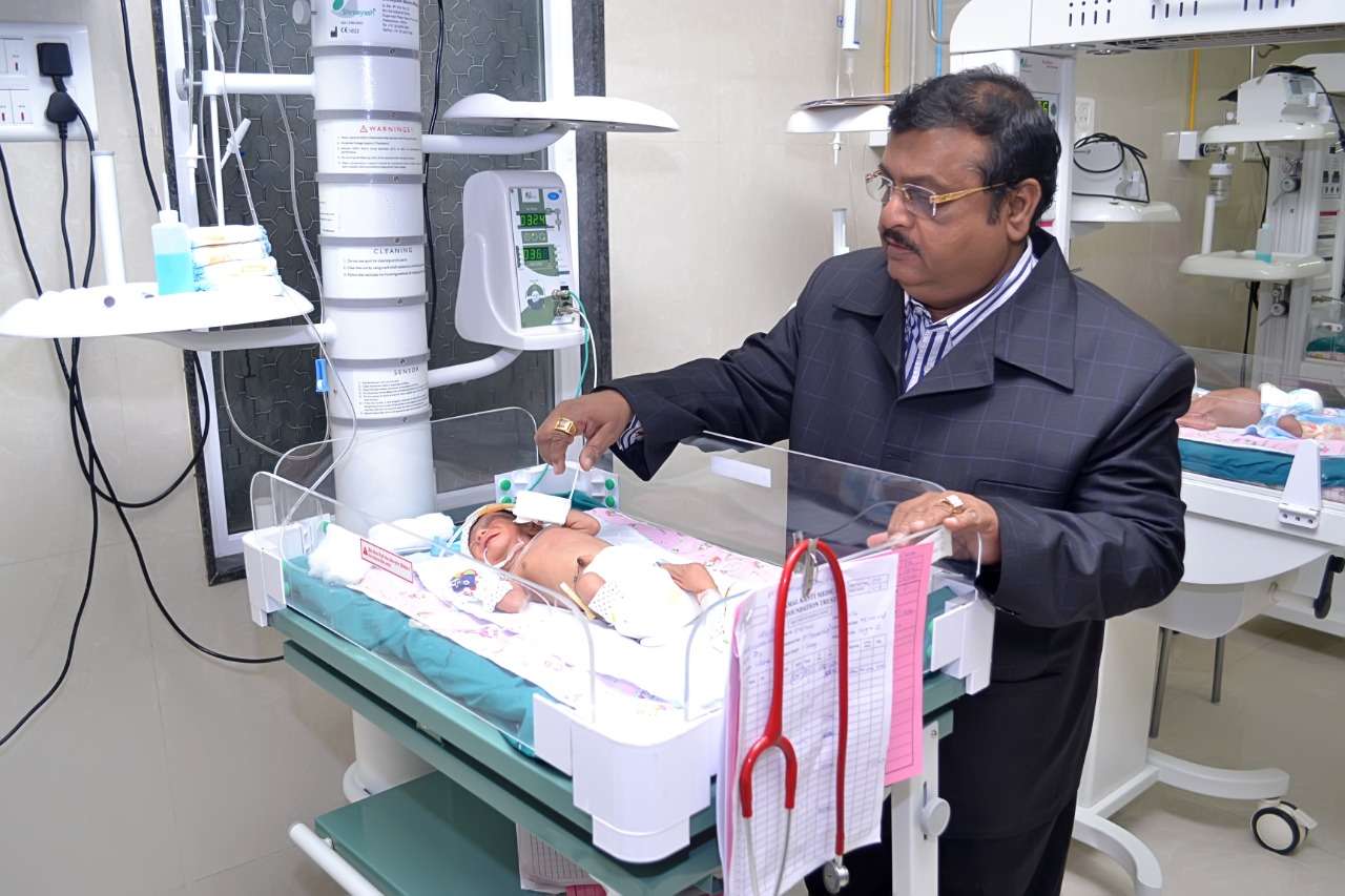 लहान बाळांसाठी डॉक्टर शितल के शहा यांच्या नवजीवन चिल्ड्रन्स हॉस्पिटल मध्ये मोफत भव्य बाल हृदयरोग निदान व उपचार शिबिर