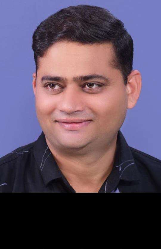 महाराष्ट्रातील उच्च शिक्षण आणि सरकारची उदासिनता-प्रा महेश वाघ एका हंगामी प्राध्यापकाने सोशल मीडियातून मुख्यमंत्र्यांकडे मांडलेली व्यथा