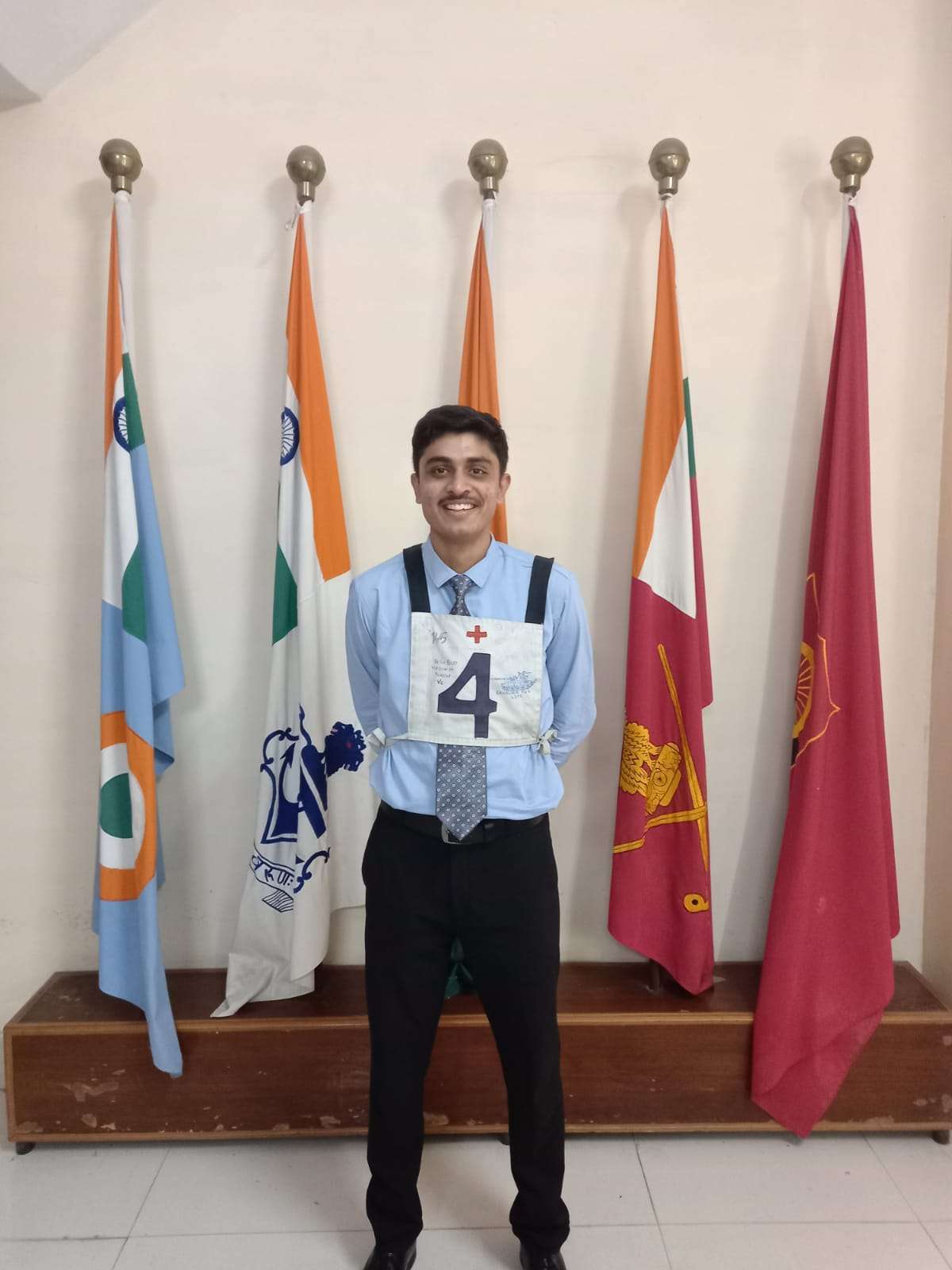 यु पी एस सी च्या परीक्षेत अमळनेर चा तुषार पाटील चे देदीप्यमान यश देशात 72 व्या क्रमांकाने उत्तीर्ण.