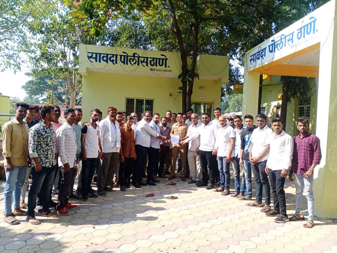 सावदा शहर शिवसेनेची निवेदनाद्वारे रोहिणीताई खडसे-खेवलकर यांच्यावर गुन्हा दाखल करण्याची मागणी