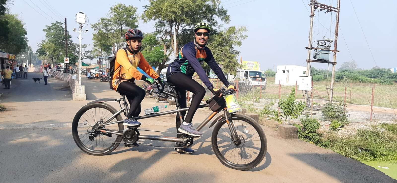 अमळनेर: रॉयल रायडर सायकलिस्ट ग्रुपची मंगळगग्रह मंदिरास भेट