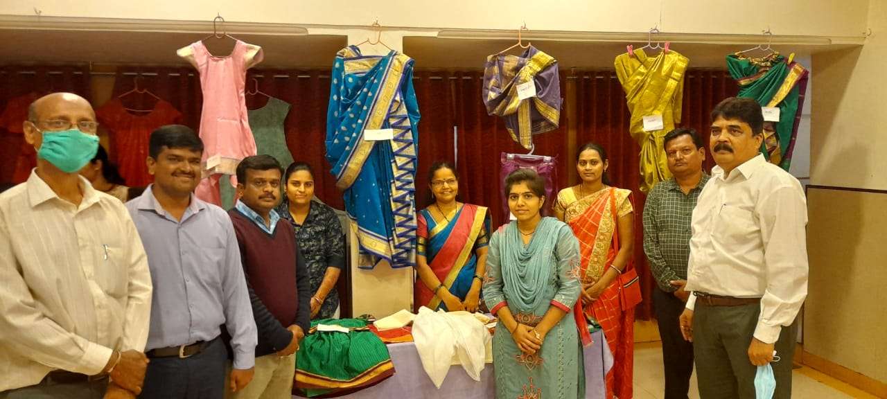 पंढरपूर येथे विविध उद्योगाचे प्रशिक्षण.