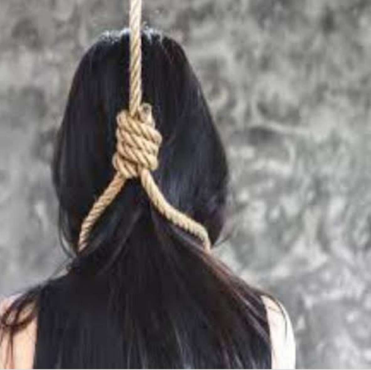 लग्नाच्या चौथ्या दिवशी नवविवाहितीची गळफास घेऊन आत्महत्या...!