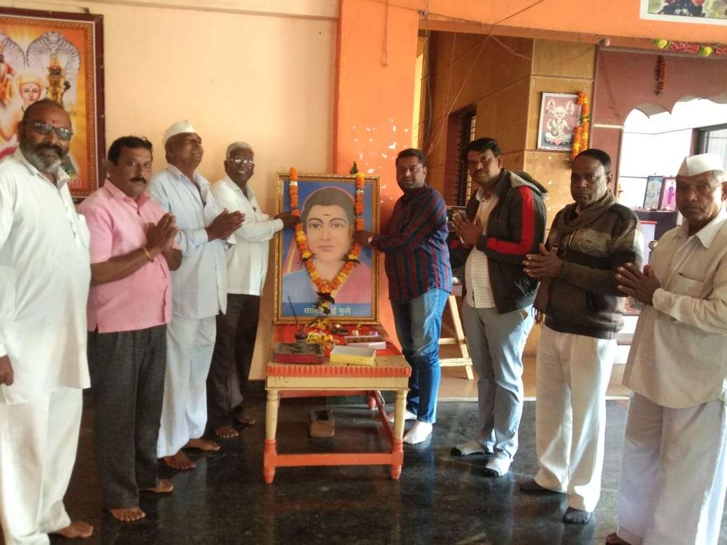 माध्यमिक विद्यालय अवनखेड तालुका दिंडोरी विद्यालयात क्रांतीज्योती सावित्रीबाई फुले यांची जयंती उत्साहात साजरी.