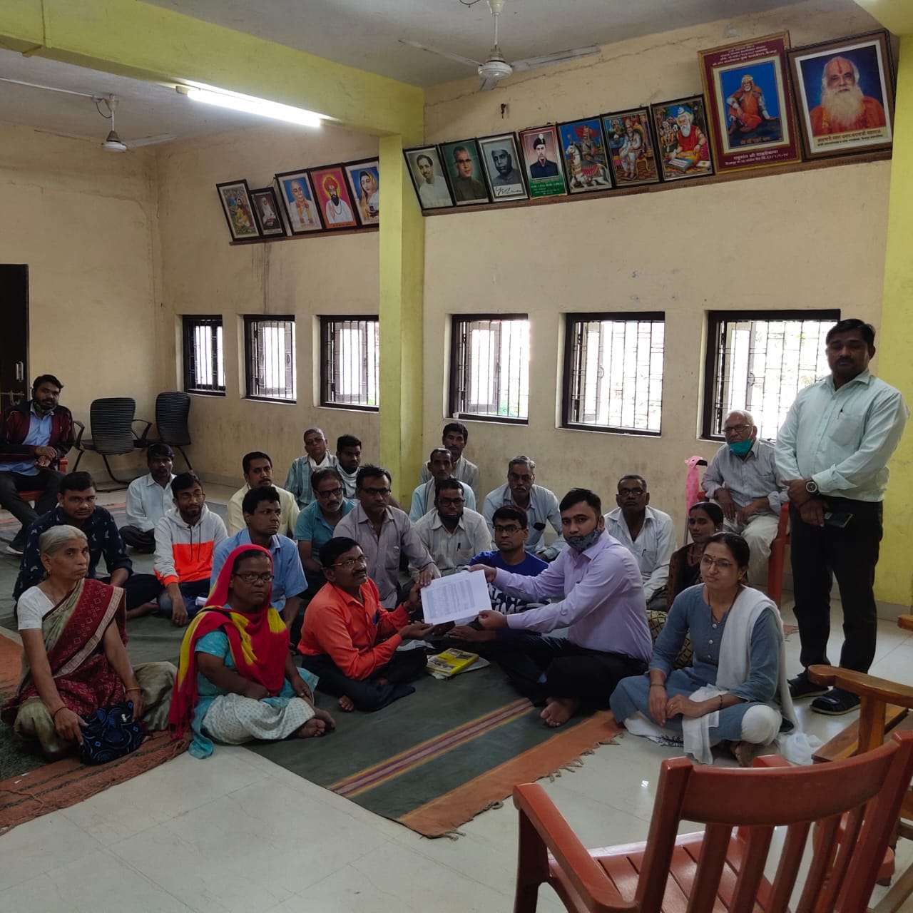 फैजपूर न.पा.तर्फे दिव्यांग कल्याणकारी निधीचे वाटप.