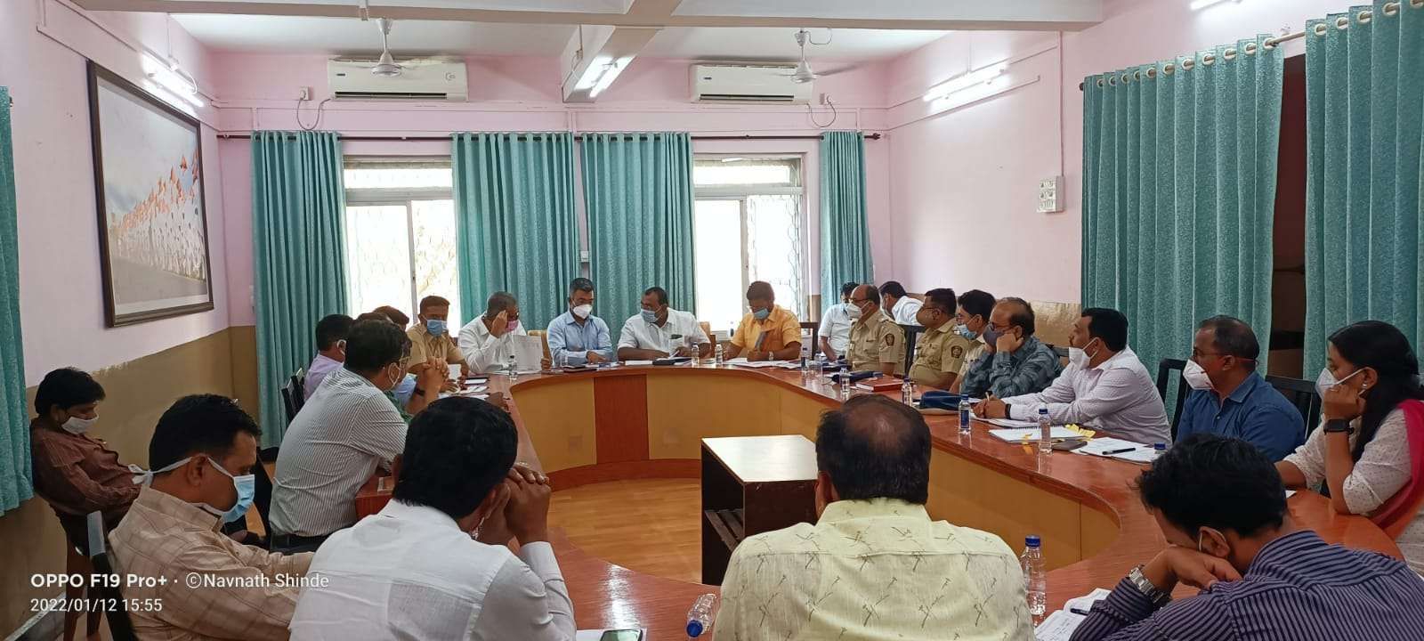 कोरोना प्रादुर्भाव रोखण्यासाठी आमदार समाधान आवताडे व आमदार प्रशांत परिचारक यांच्या उपस्थितीत बैठक संपन्न