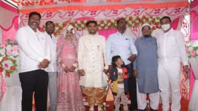 फैजपुरला  साखरपुड्यातच साध्या पध्दतीने पार पडला आदर्श विवाह